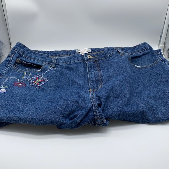 Vintage Northern Reflections Floral Butterfly Floral Embroidery Woman’s … - Picture 4 of 13